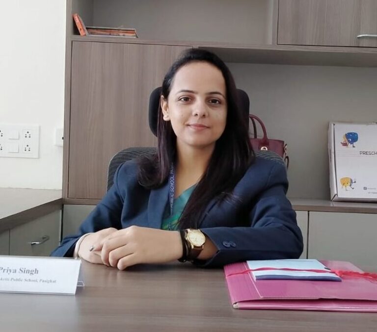 Principal Madam